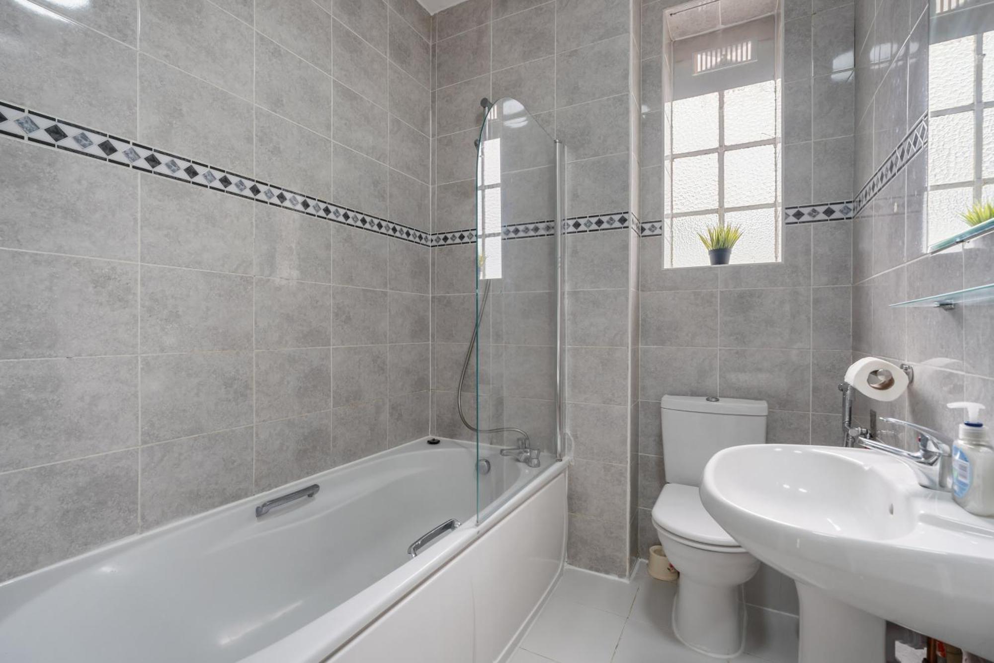 Elegant 2-bedroom In Prime Marble Arch 23gm * Londra